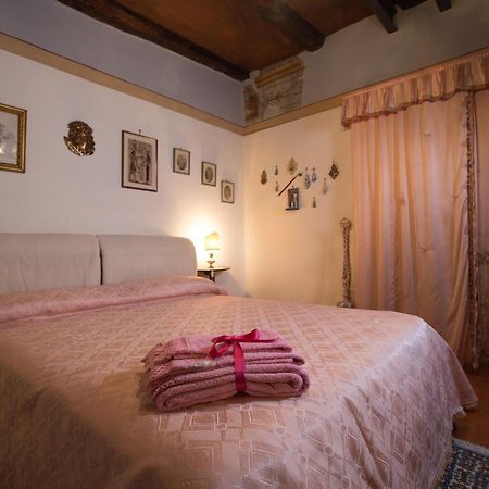 Bed and Breakfast La Via Dei Presepi Neapel Exterior foto