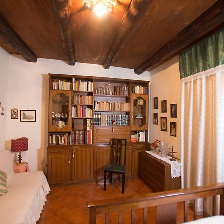 Bed and Breakfast La Via Dei Presepi Neapel Exterior foto